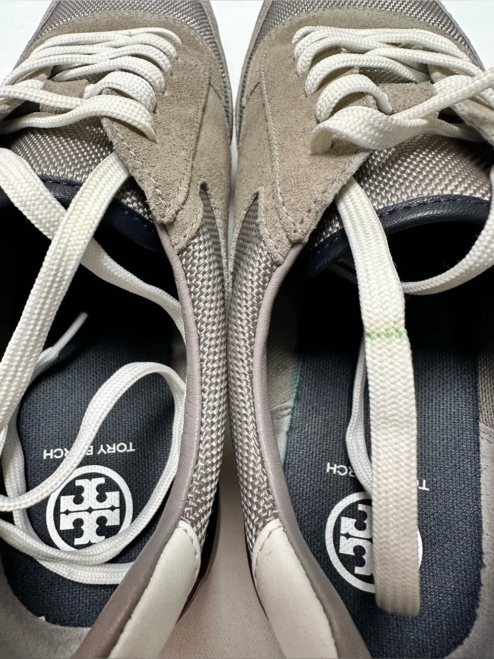 Tory Burch Women’s Sawtooth Logo Sneaker Tennis size 8.5 Leather Suede - Picture 10 of 13